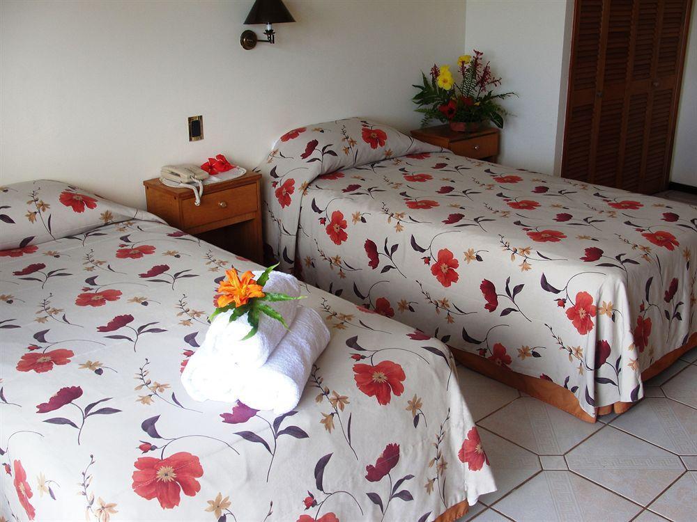 Iorana Isla De Pascua Hotel Hanga Roa Extérieur photo
